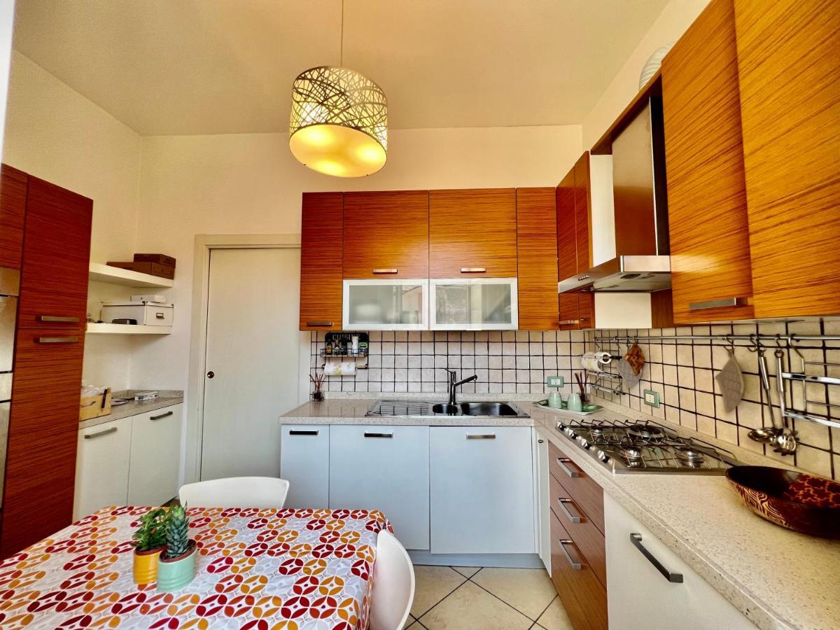 Divina Luxury Apartment With Jacuzzi Near The Lake Como Kültér fotó