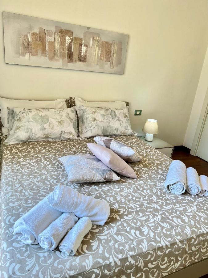 Divina Luxury Apartment With Jacuzzi Near The Lake Como Kültér fotó